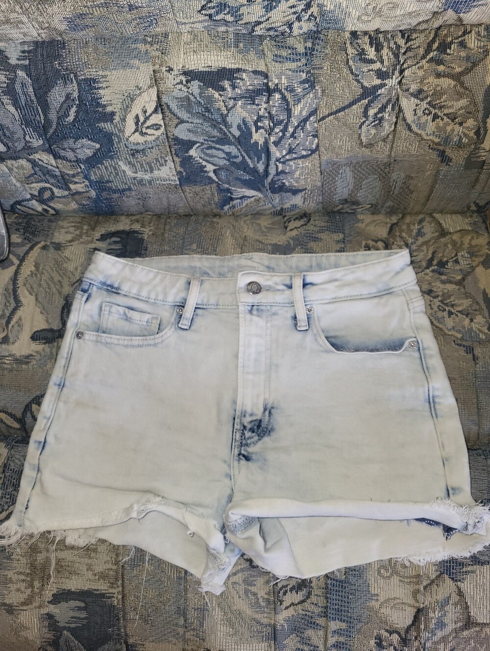 Old Navy OG Cutoff Acid Wash Jean Shorts Size 8 Frayed Hem